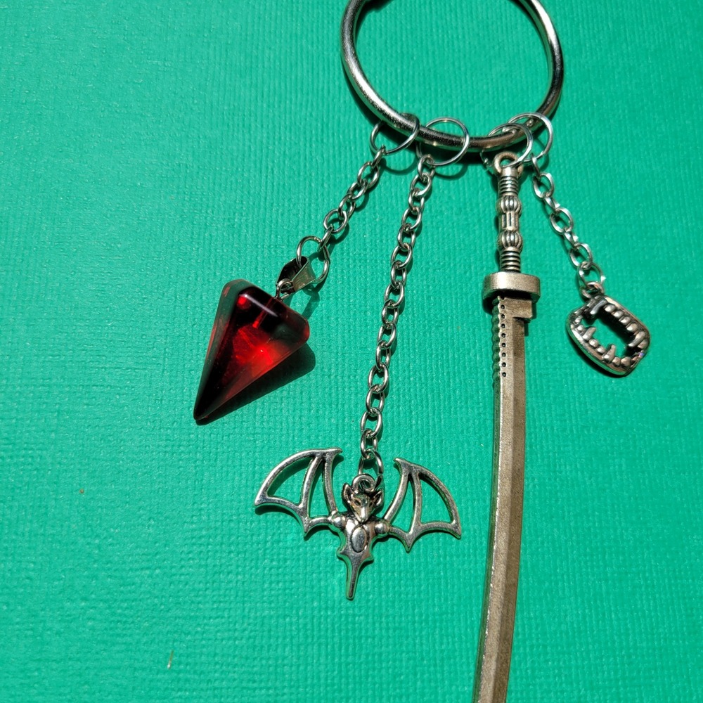 Handmade vampire themed silver keychain goth romantic vampy whimsigoth spooky - Picture 2 of 9